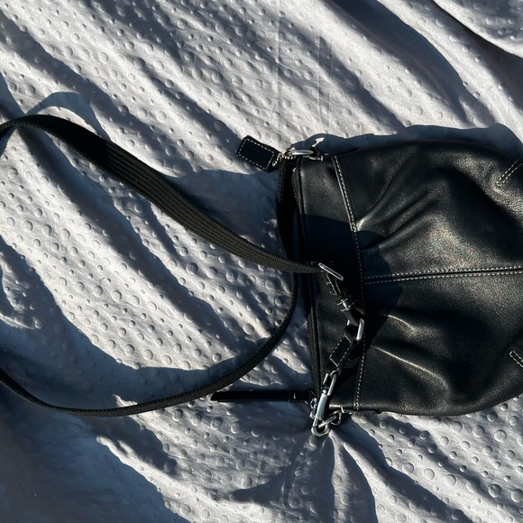 Black leather Coach Top-Zip Crossbody - Picture 2 of 7